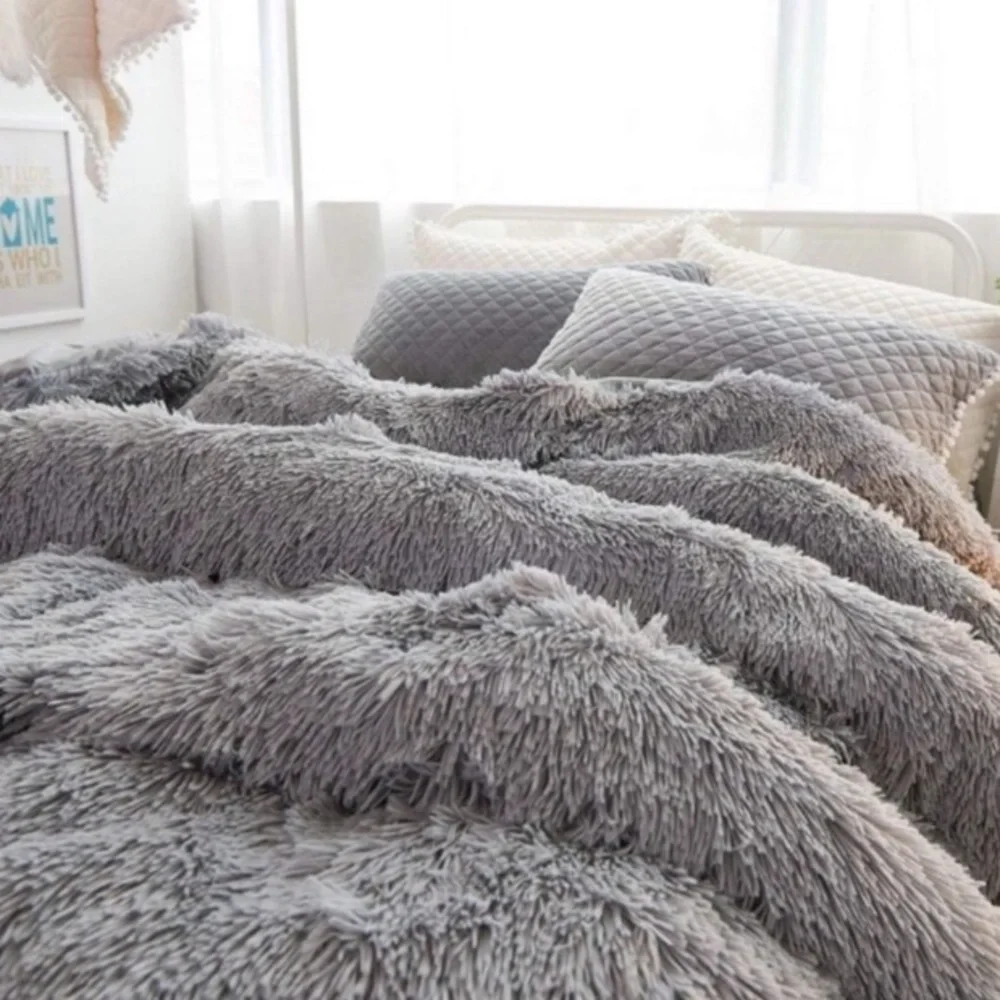 🎀Gray Velvet Faux Fur Duvet Cover Zipper New🎀